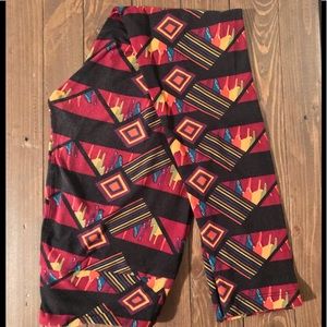 🎉Patterned LLR leggings🎉